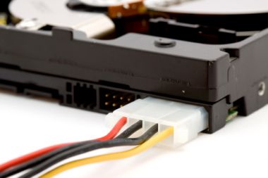 SATA molex power connector